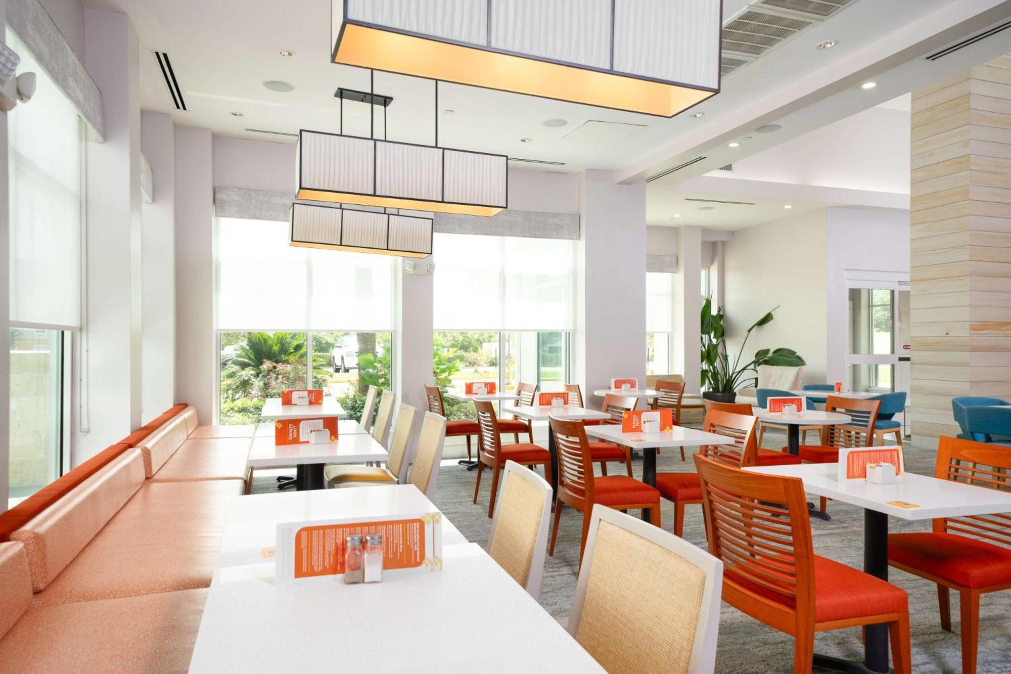 Hilton Garden Inn Houston/Clear Lake Nasa Webster Exterior photo