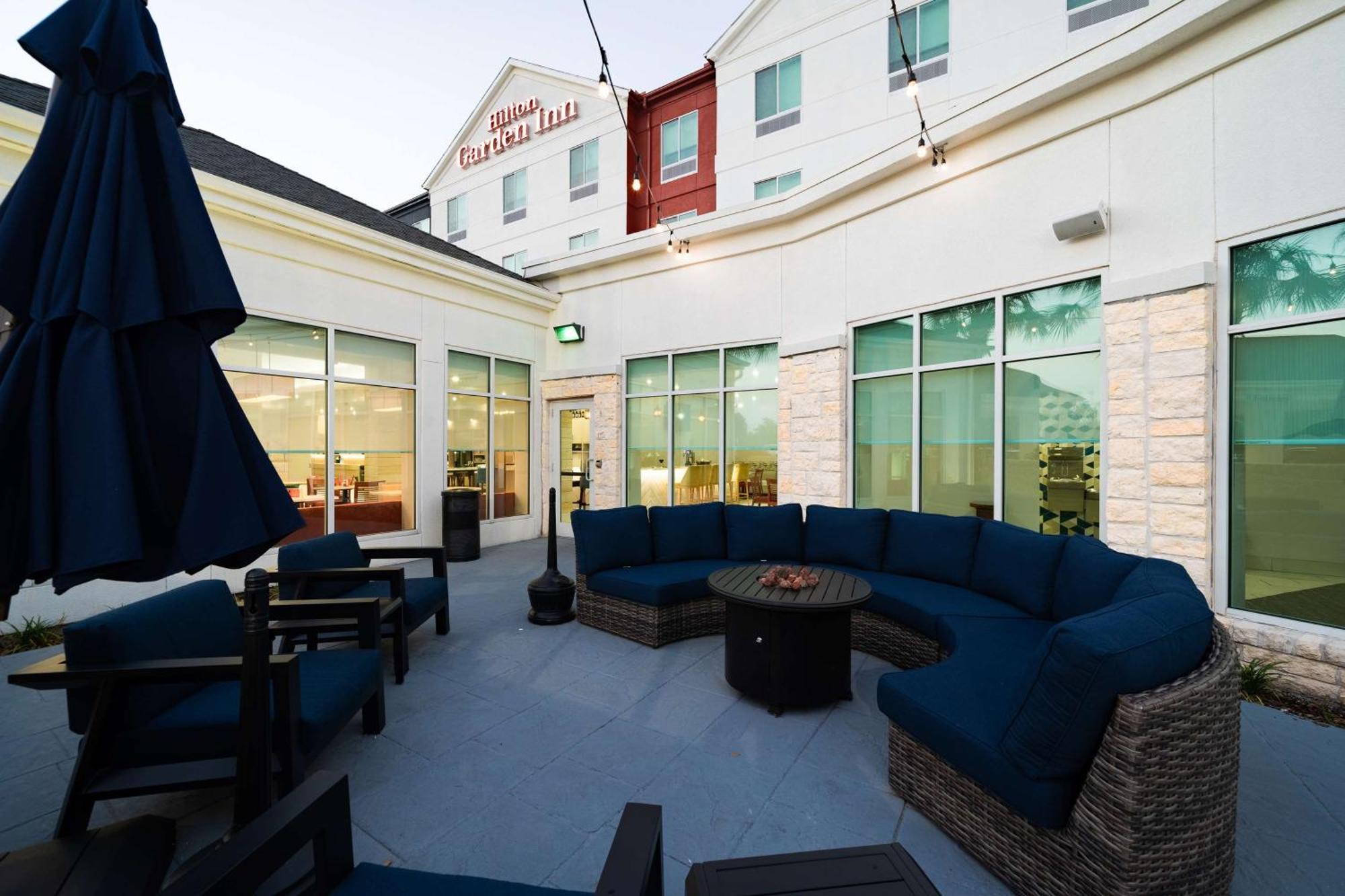 Hilton Garden Inn Houston/Clear Lake Nasa Webster Exterior photo